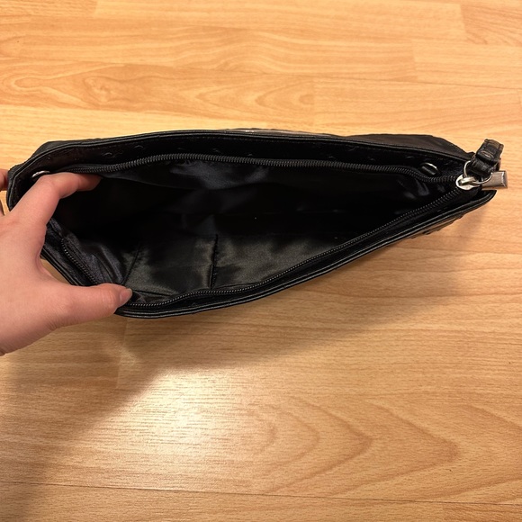 Envelope Clutch - Picture 3 of 7